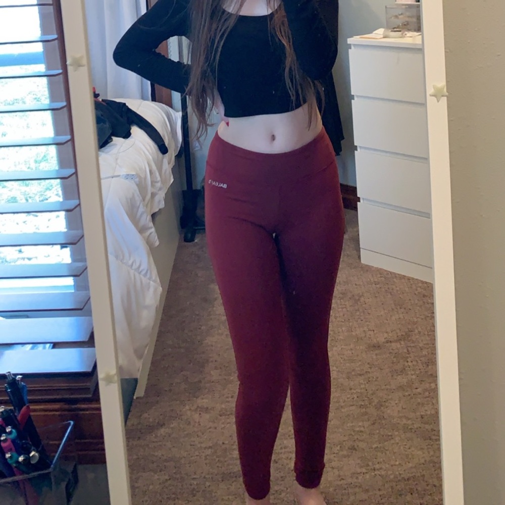 Maroon leggings